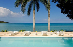 4 Bed Beachfront Villa